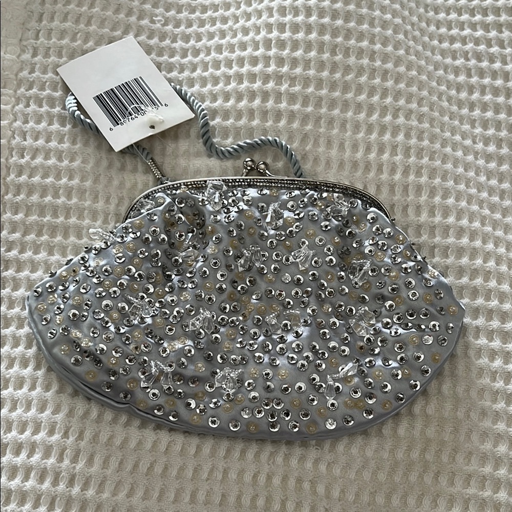 Elegant Silver Clutch with Rhinestone Embellishments
